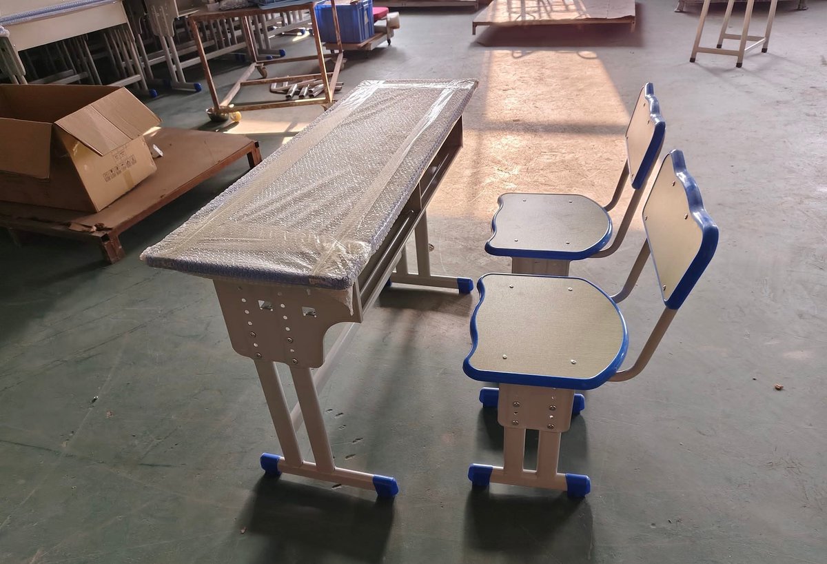 Uzochukwukwalu2's tweet image. For the &quot;Smart Schools&quot; coming up in different parts of the SE. 

Our company can supply the state governments SMART SCHOOL FURNITURES for SMART KIDS.