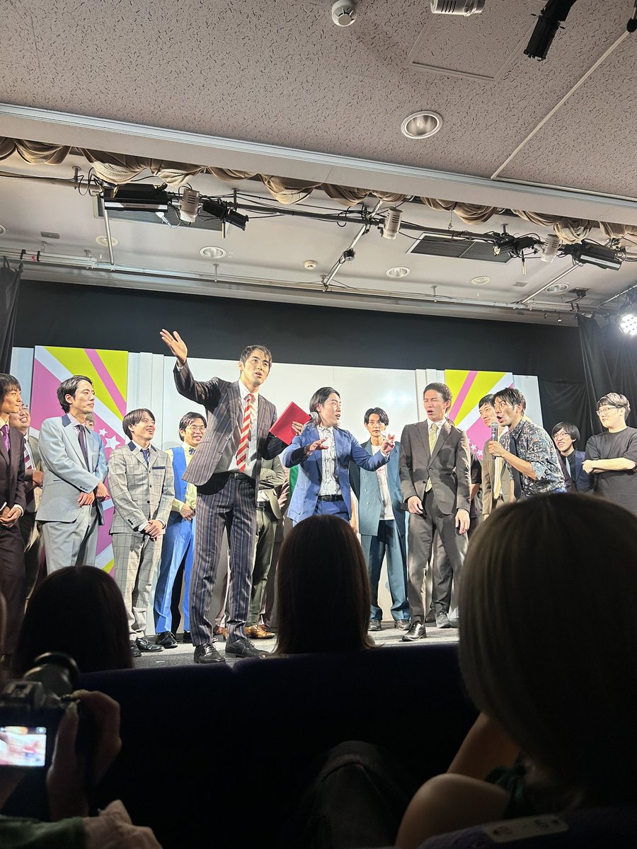 h_m20040210's tweet image. #ナルゲキロックス
見に行ってきました!
オフラインラブにどはまってけんすけ目当てで行ったにも関わらずみなさん最高に面白すぎてハマっちゃいました、また絶対行きます‼️
@rental_poteto
最高に好きなお笑いすぎて笑い止まりませんでした笑笑笑笑