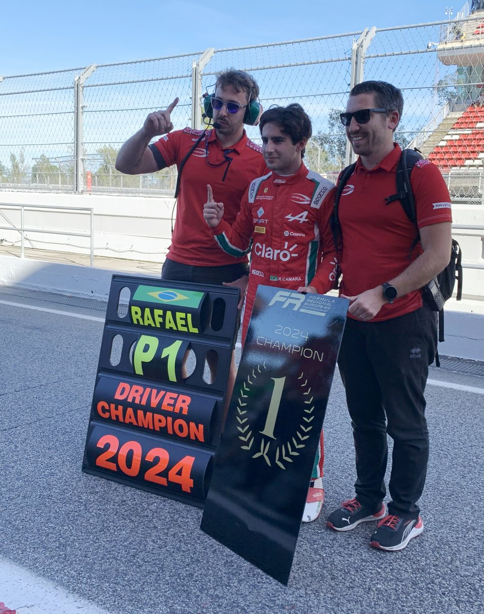 Circuitcat_eng's tweet image. This is a key weekend on the #RoadToF1! 💫

The #EFOpen, the #ItalianF4, and #FRECA consistently reveal new talent, like Rafael Câmara, who was crowned champion at the Circuit last year and claimed the #F3 title in 2025! 😯👏
