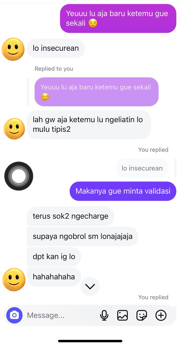 Lucu bgt deh. Tapi gue takut bgt cuma lovebombing terus ujungnya disakitin lg anjir