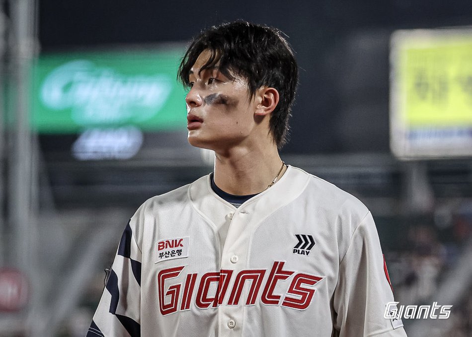 0918 HAPPY YOON DONG HEE DAY 

롯데의 현재이자 미래, KBO가 주목하는 이름

윤동희 선수의 생일을 축하합니다 🎉

#윤동희 #그는누구인가