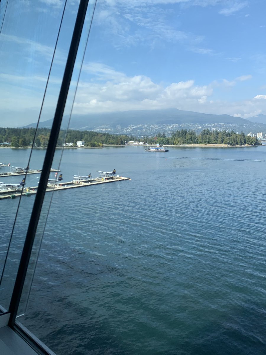 Had the pleasure of presenting my working paper at #APSA2025 last week in Vancouver.