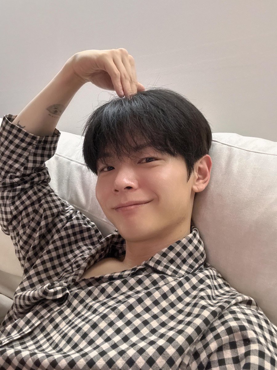 아 주여 한명올라갑니다 강아디야ㅠㅠ 너무 귀엽잖아유ㅠㅠ