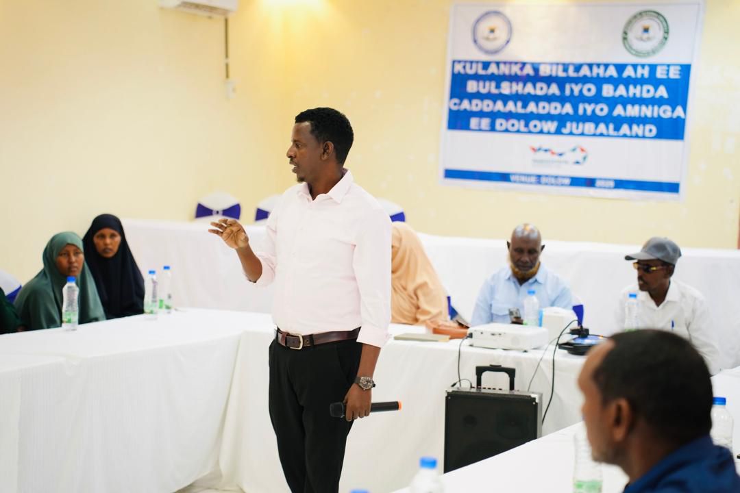 mojcajubaland's tweet image. On Sep 17, 2025, the Jubbaland Ministry of Justice &amp;amp; Constitutional Affairs and the Ministry of Internal Security held the 4th monthly Townhall Meeting in Dolow, Gedo, bringing together local authorities, institutions, and diverse community representatives.