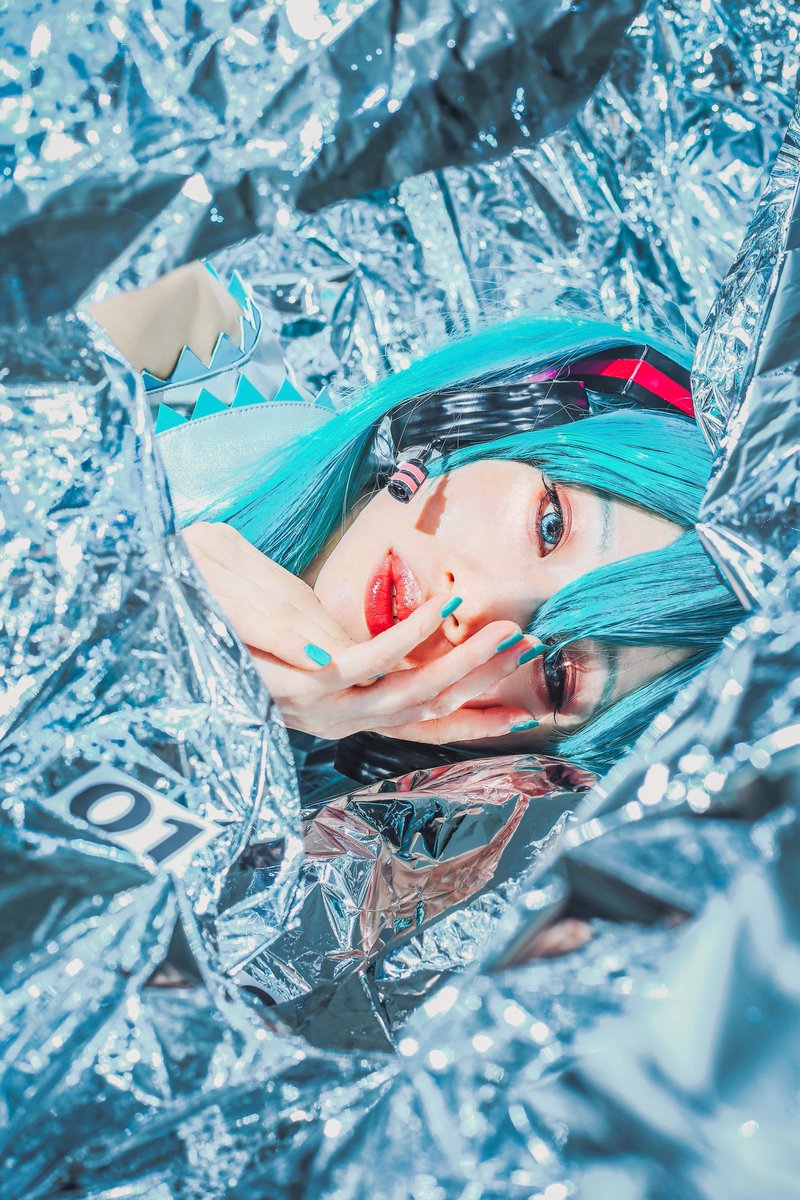 VOCALOID01
""inside""
初音ミク
Photo:<a href="/___tanuki___/">鈴木</a>
