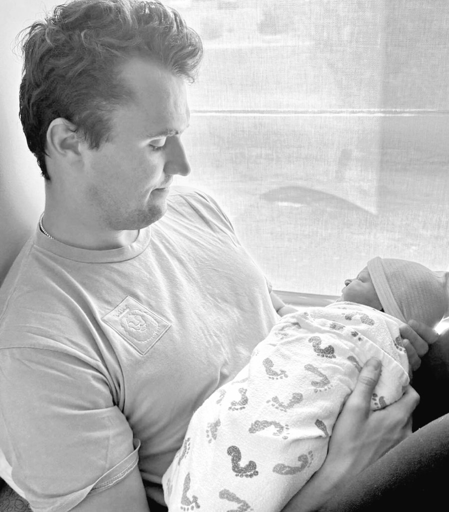 Grandstar tweet media