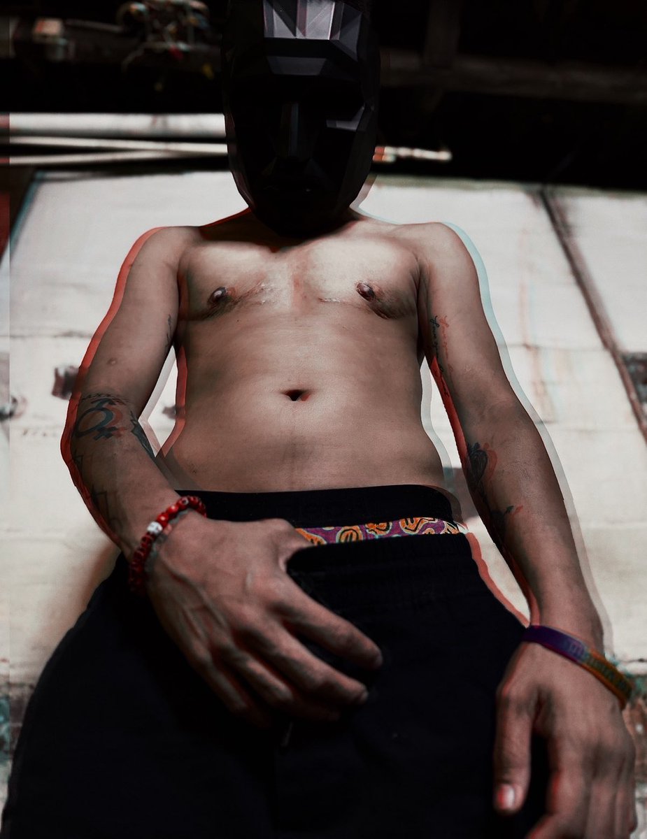 I’ll wear a mask tonight because I wanna get tricked and treated😈💦👑😌