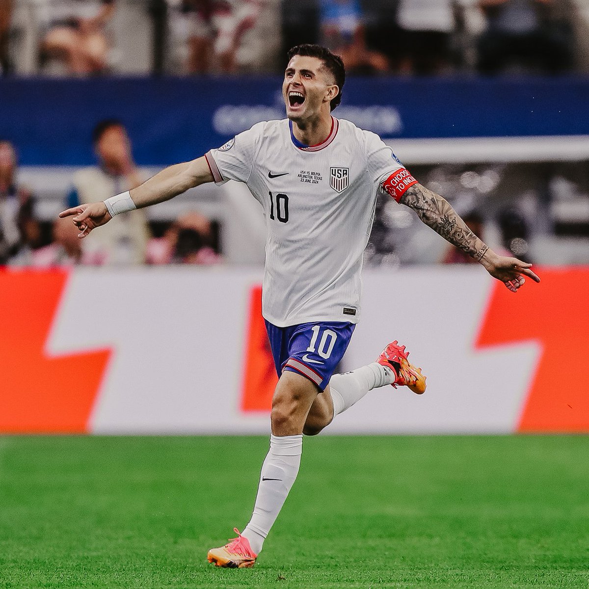 USMNT's tweet image. Wishing a happy birthday to Christian Pulisic! 🎉