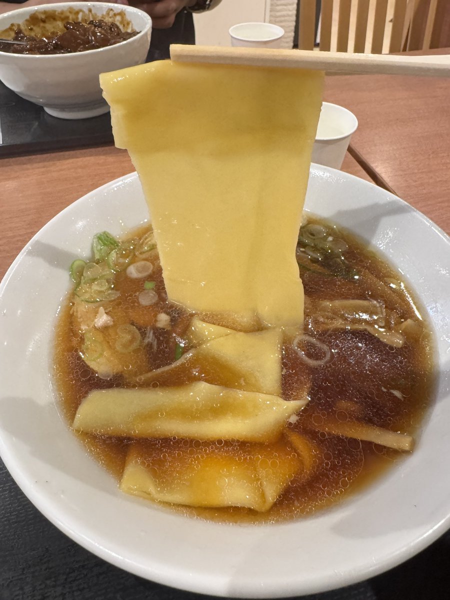 SAでメシ休憩
談合坂と言えば、太麺ラーメン🍜