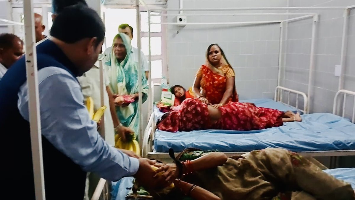 आज देश के यशस्वी प्रधानमंत्री श्री नरेंद्र मोदी जी के जन्मदिवस के अवसर पर राजनगर सिविल अस्पताल में मरीजों को फल वितरित किए।

इस सेवा कार्य के माध्यम से प्रधानमंत्री जी के “सेवा ही संगठन” के संदेश को आगे बढ़ाने का प्रयास किया।

#HappyBdayPMModi
