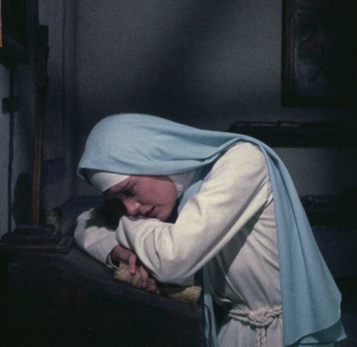 lovinqthelord's tweet image. Lord, in a world full of anger and hate, keep me gentle. Don’t let my heart harden, let it stay sweet and full of love.