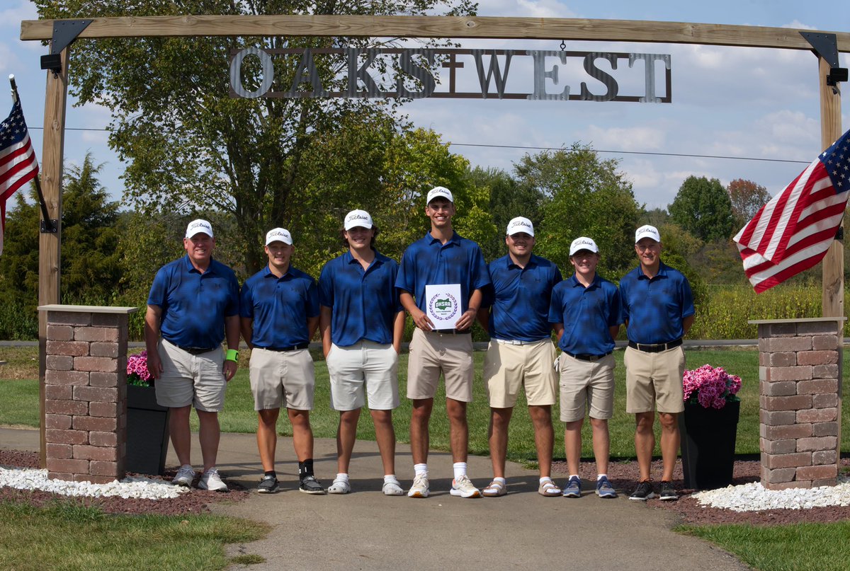 MiamiValleyGolf's tweet photo. Division III Boys Sectional at Shelby Oaks Golf Course - teams advancing to districts:
#LehmanCatholic 🥇
#Botkins 🥈
#Russia 🥉
#SpringfieldECA 🏅
Players advancing:
Reece Lefevre
Tristan Wooley
Cannon Hazelbaker
Gabe Barhorst
#miamivalleygolf #OHSAA #sectionals https://t.co/O2n1tJ9sOl