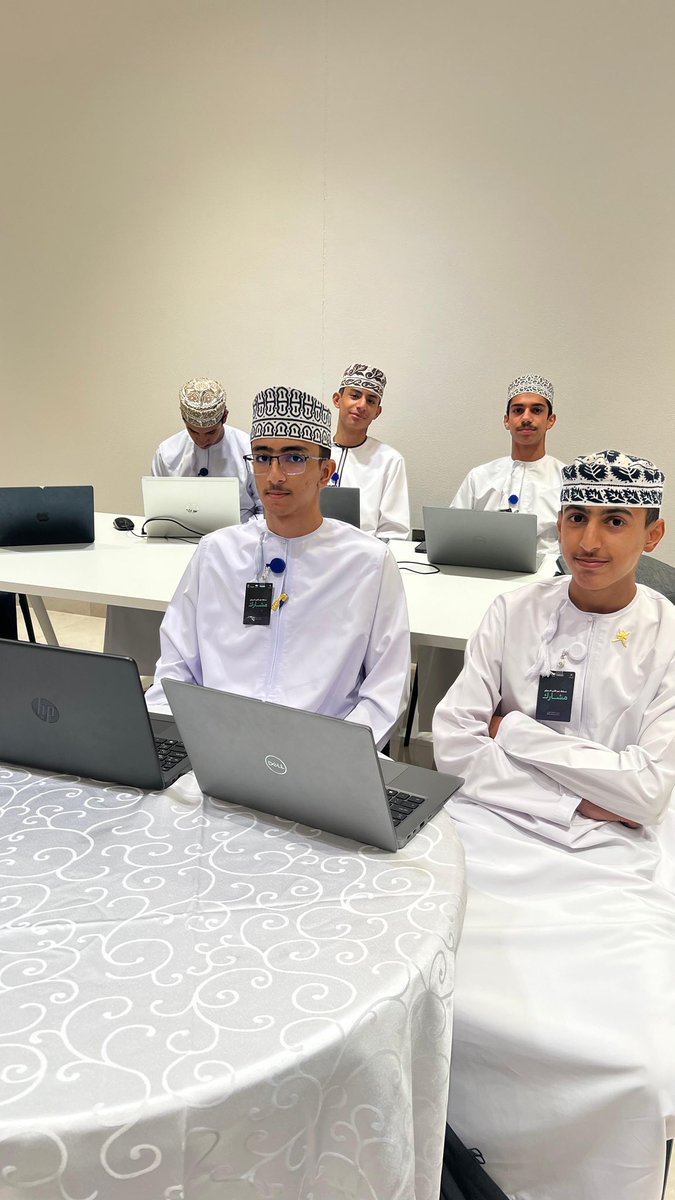 EduGovDkh4205's tweet photo. الفريق الأول
1.عادل البرطماني 
2. أحمد البكري 

الفريق الثاني:
1. الحسين السيابي
2. علي الرواحي https://t.co/izOqWrn5RS