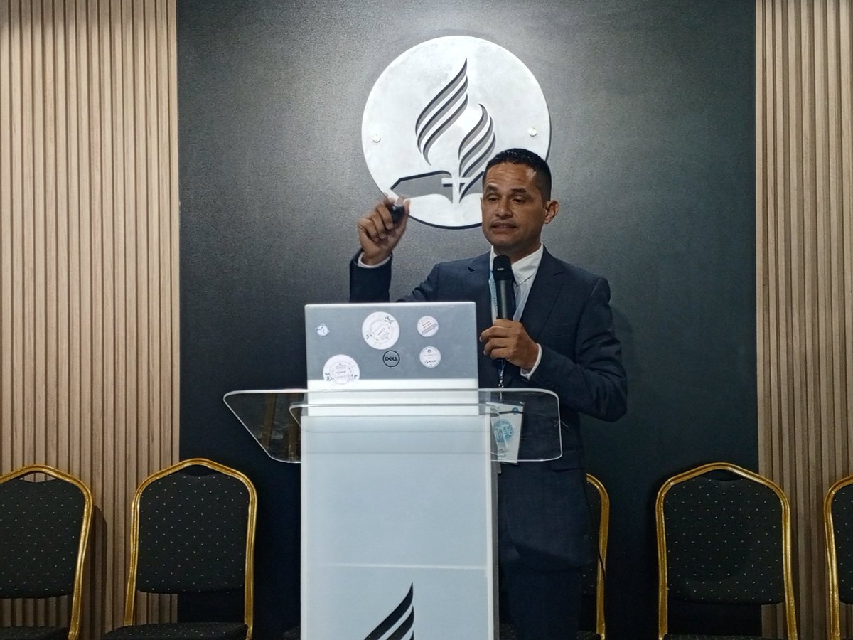 También el Pr. Reinaldo Arcia, Secretario Ejecutivo de MIVENOR, destacó que, durante el último cuatrenio, se hayan ordenado a 8 nuevos pastores.

#PasiónMIVENOR