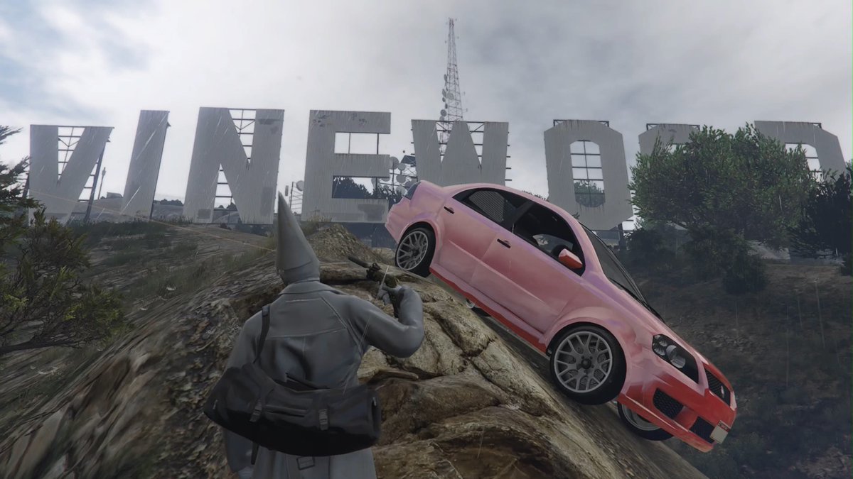 Today marks the 12th year stuck in Los Santos 💀🤡

Aujourd'hui cela va faire 12 ans coincés à Los Santos 💀🤡

#GTAV #GTAVI