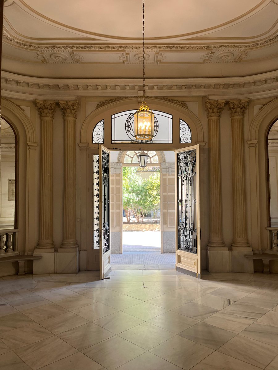 Oggi il Consolato Generale 🇮🇹 a Madrid ha partecipato insieme all’Ambasciata @ItalyinSpa all’iniziativa Bienvenidos a Palacio di <a href="/CulturaCMadrid/">Cultura▪️Comunidad de Madrid</a> e <a href="/PatrimonioCM/">Patrimonio Histórico y Archivos▪️Comunidad Madrid</a>, per far conoscere meglio il Palacio de Santa Coloma, sede del Consolato Generale, partecipe della storia della città.