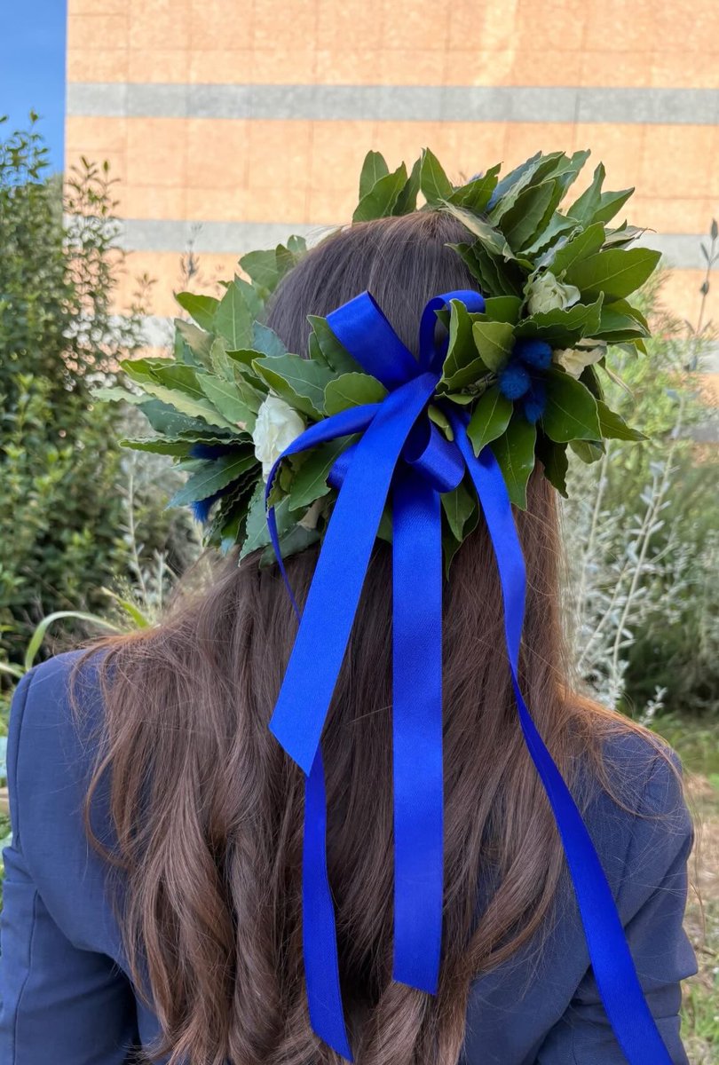 itsfed__'s tweet image. Laureata a settembre perché gli altri mesi dell’anno sono impegnata a commentare i programmi televisivi