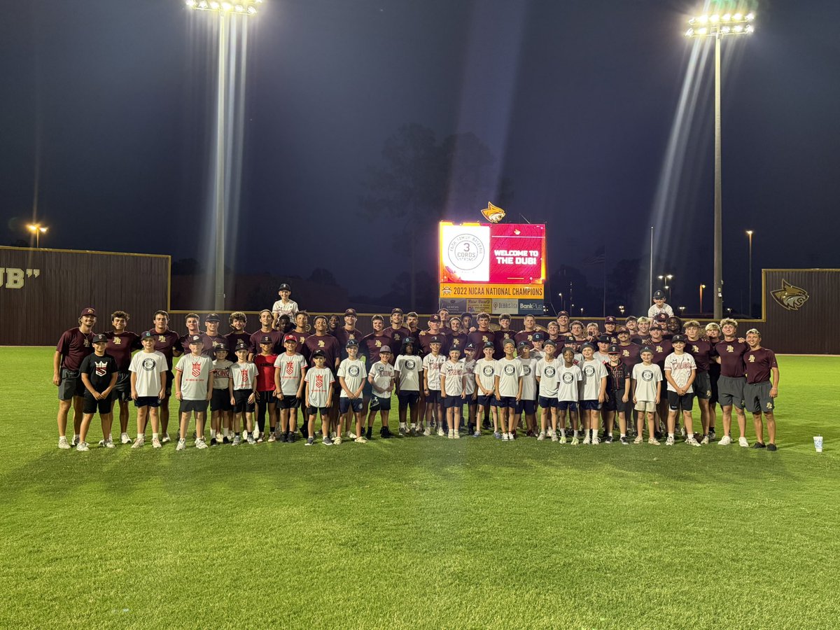 Last night we kicked off our new mentoring program, 3 Cords Strong! ⚾️
A special opportunity for our PRCC Baseball family to invest in the lives of young players — while also being challenged through reverse mentoring. Stronger together! 💪 #3CordsStrong #SOAP #RRR