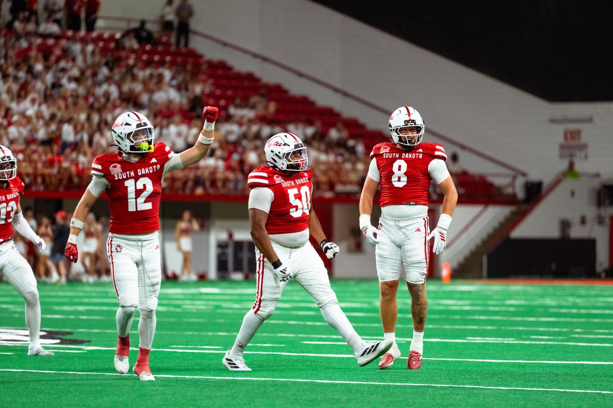 Playing in the Dome &gt;&gt;&gt; 🤩

🎟️ » GoYotes.com/Tickets
📸 » Adam Pearson

#GoYotes x #WeAreSouthDakota
