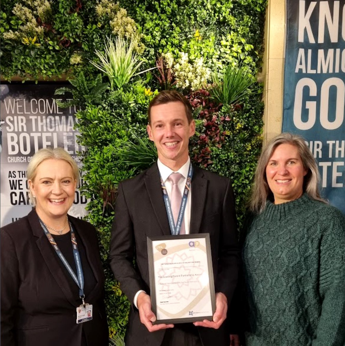 Congratulations to <a href="/thomasboteler/">Sir Thomas Boteler Church of England High School</a> for achieving the Leading Parent Partnership Award (LPPA) from <a href="/OptimusEd/">Optimus Education</a> The award recognises STB’s strategic, whole-community approach to working with families to support student learning, wellbeing &amp; aspirations. Well done to all involved!