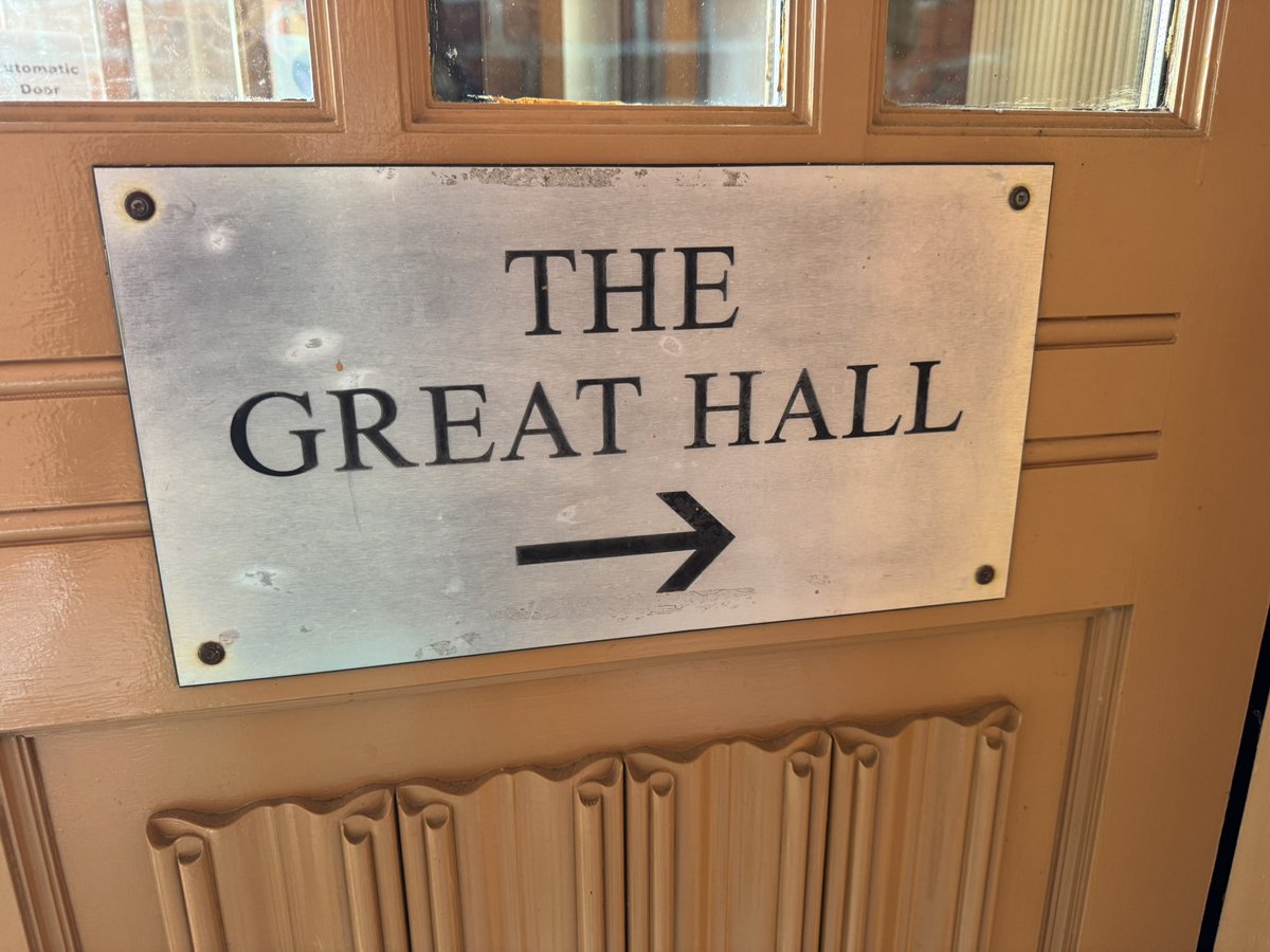 CristaHazell's tweet image. The wonderful @DrIanCollen kicking off the @ALL4language Northern Ireland Network in this beautiful space. Delighted to be here with @StevenFawkes representing #ALL4Language #mfltwitterati #mflchat #langchat