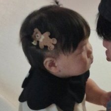 my shayla 🥺 AND LOOK AT HER CUTIEFUL 곰 HAIRPIN 🥺