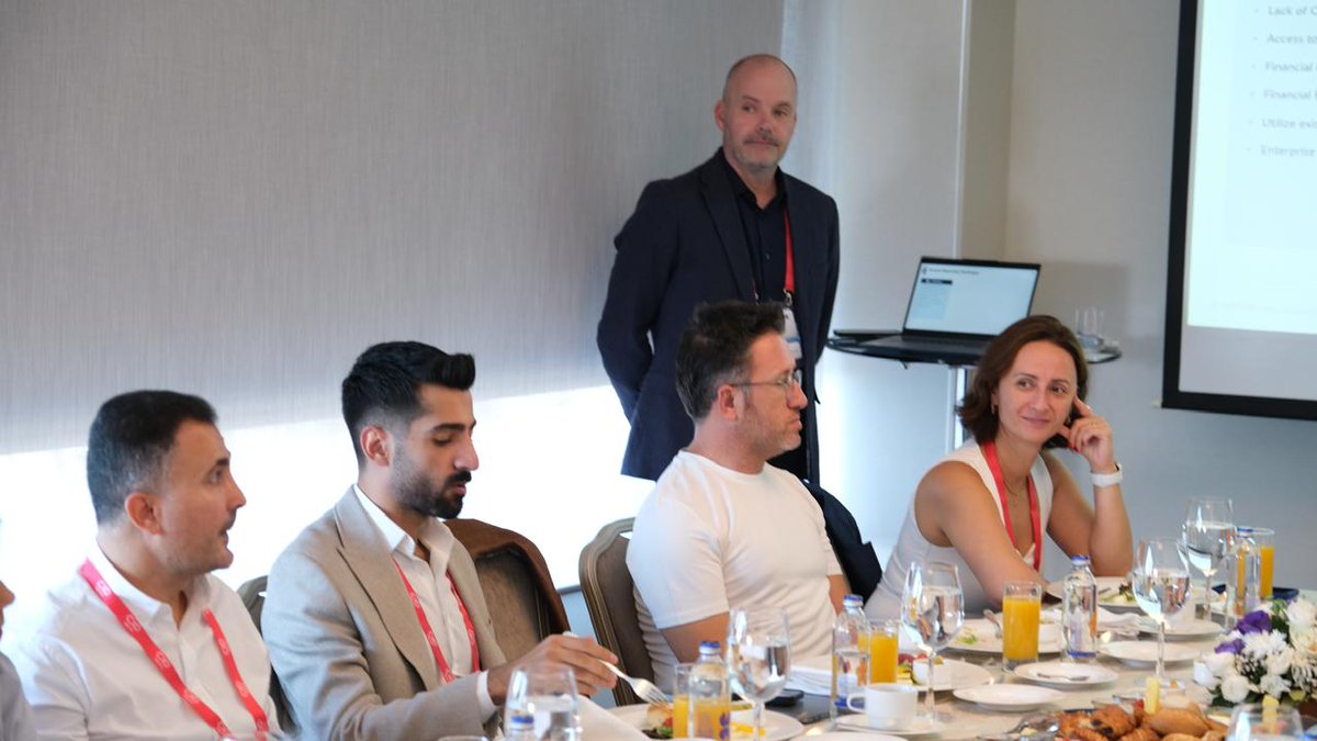 SplashBI's tweet image. What a powerful roundtable in Istanbul! 
Finance &amp;amp; IT leaders saw how Oracle users in Turkey are simplifying reporting with GL Connect, SQL Connect &amp;amp; SplashAI. Live demos + peer insights = real impact. Thanks to all who joined!

#GLConnect #SQLConnect #AI #SplashBI #OracleEBS