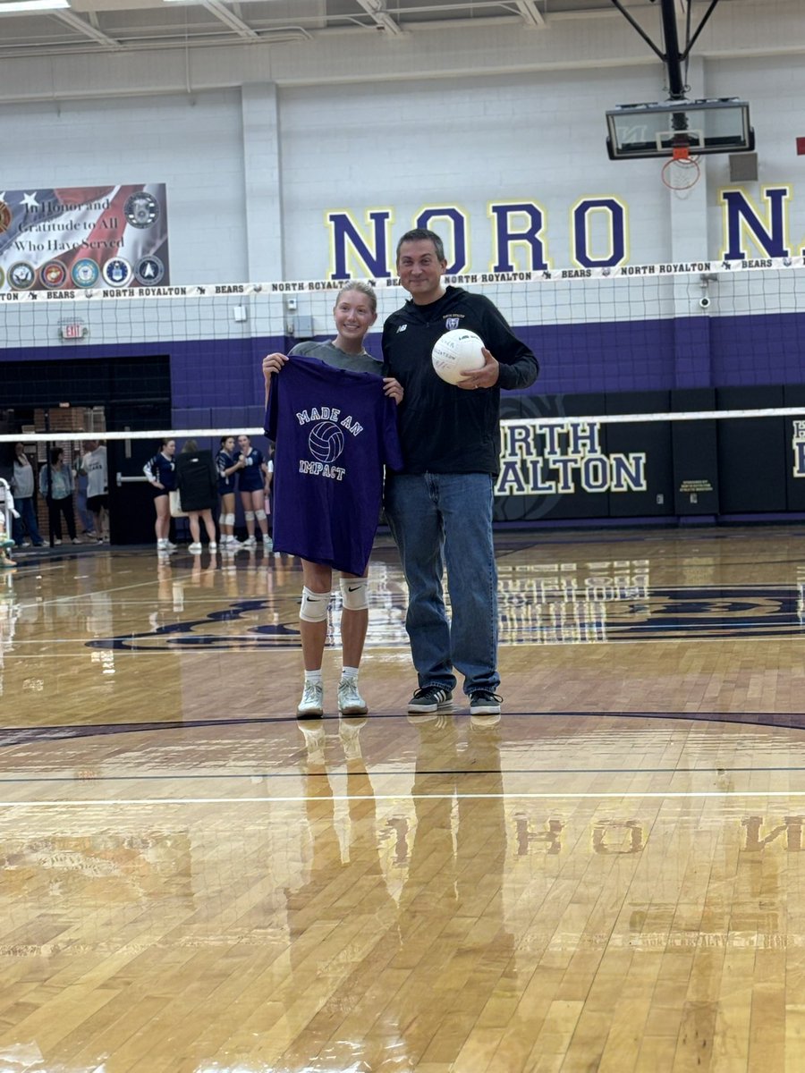 THANK YOU Teachers! The impact you have made on these athletes is truely remarkable 👏 We appreciate you taking the time to be recognized with us last night 💜 #gobears🐻