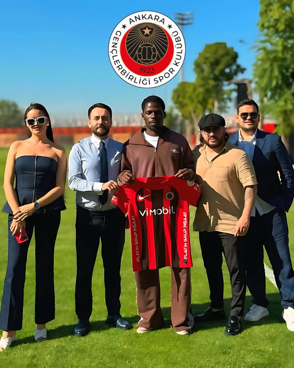 🇳🇬🏴󠁧󠁢󠁥󠁮󠁧󠁿 Tom Dele-Bashiru has signed for Genclerbirligi Ankara on a season loan from Watford FC.

💼 Deal done in collaboration with agents - left to right - Andjelka Vatansever, Kadir Uzunkaya, Cem Sagar and Görkem Demir

📸 Görkem Demir