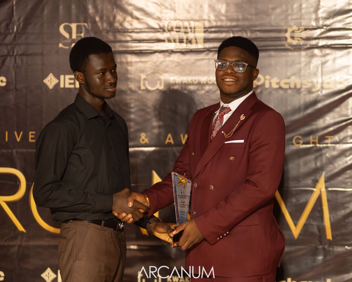 compengKNUST's tweet image. 🎖️𝟐𝟎𝟐𝟓 𝐀𝐂𝐄𝐒 𝐄𝐱𝐜𝐞𝐥𝐥𝐞𝐧𝐜𝐞 𝐀𝐰𝐚𝐫𝐝𝐬 – 𝐀𝐫𝐜𝐚𝐧𝐢𝐮𝐦 𝐍𝐢𝐠𝐡𝐭

At this year’s Arcanium Dinner, we celebrated the students who made ACES proud.

Well done, engineers. The bar has been set.