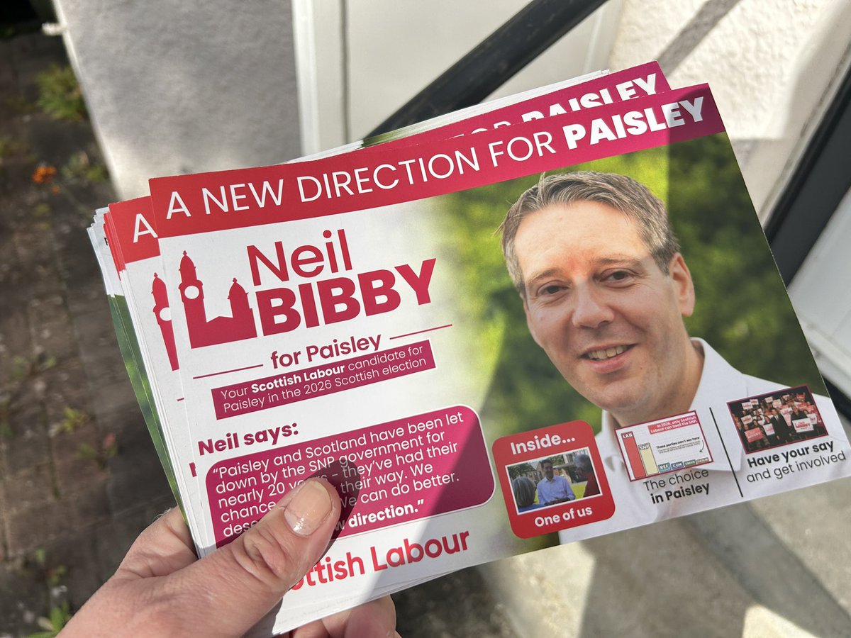 Great to get out speaking to residents in #PaisleyNorth #Gallowhill with <a href="/AlisonJDowling/">Alison Ann-Dowling</a> about Scottish Parliamentary elections in May 2026 and the amazing candidate for Paisley that is <a href="/NeilBibby/">Neil Bibby 🇺🇦</a> 

Fantastic response for @scottishlabour <a href="/AnasSarwar/">Anas Sarwar</a> and for Neil,  who is a