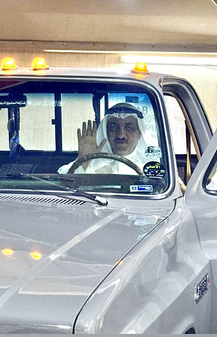 Q8classictruck's tweet photo. تجربة النائب السابق / مسلم البراك للوانيتات الكلاسيكية 
#مسلم_البراك 
#جمس
#جمس_بهبهاني https://t.co/kHAxKDbTOo