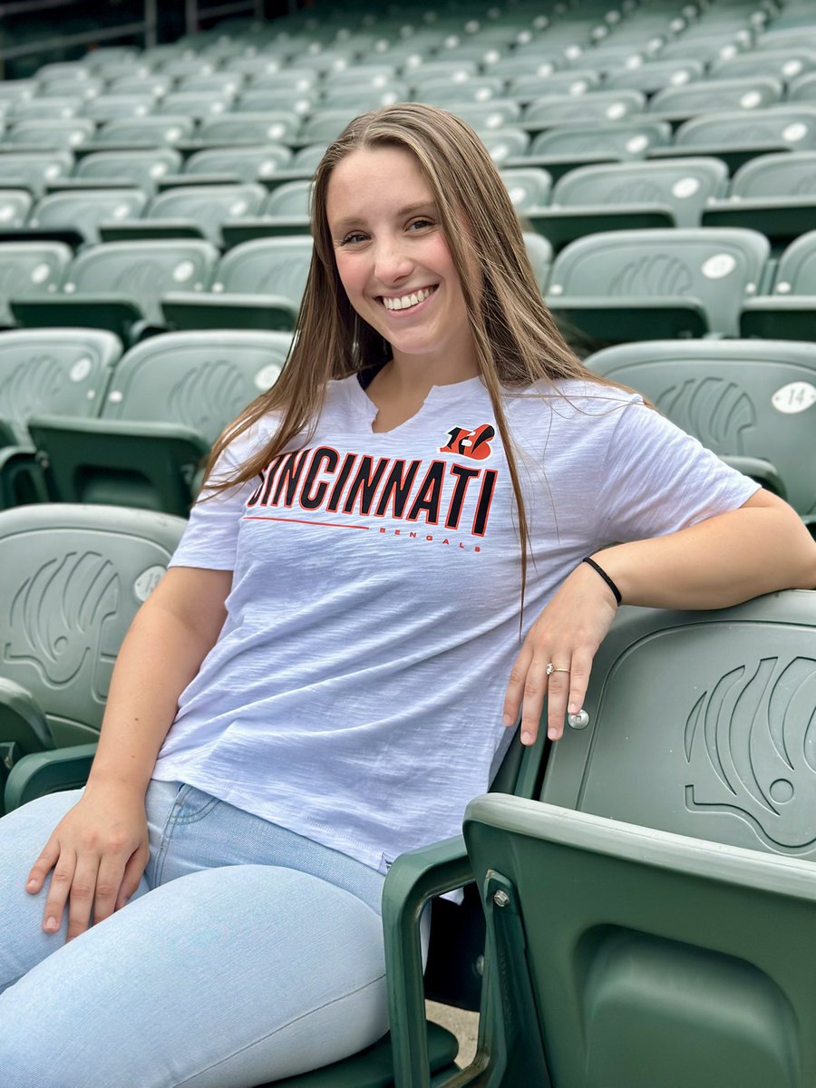 Just some new women’s tees for ya 😘