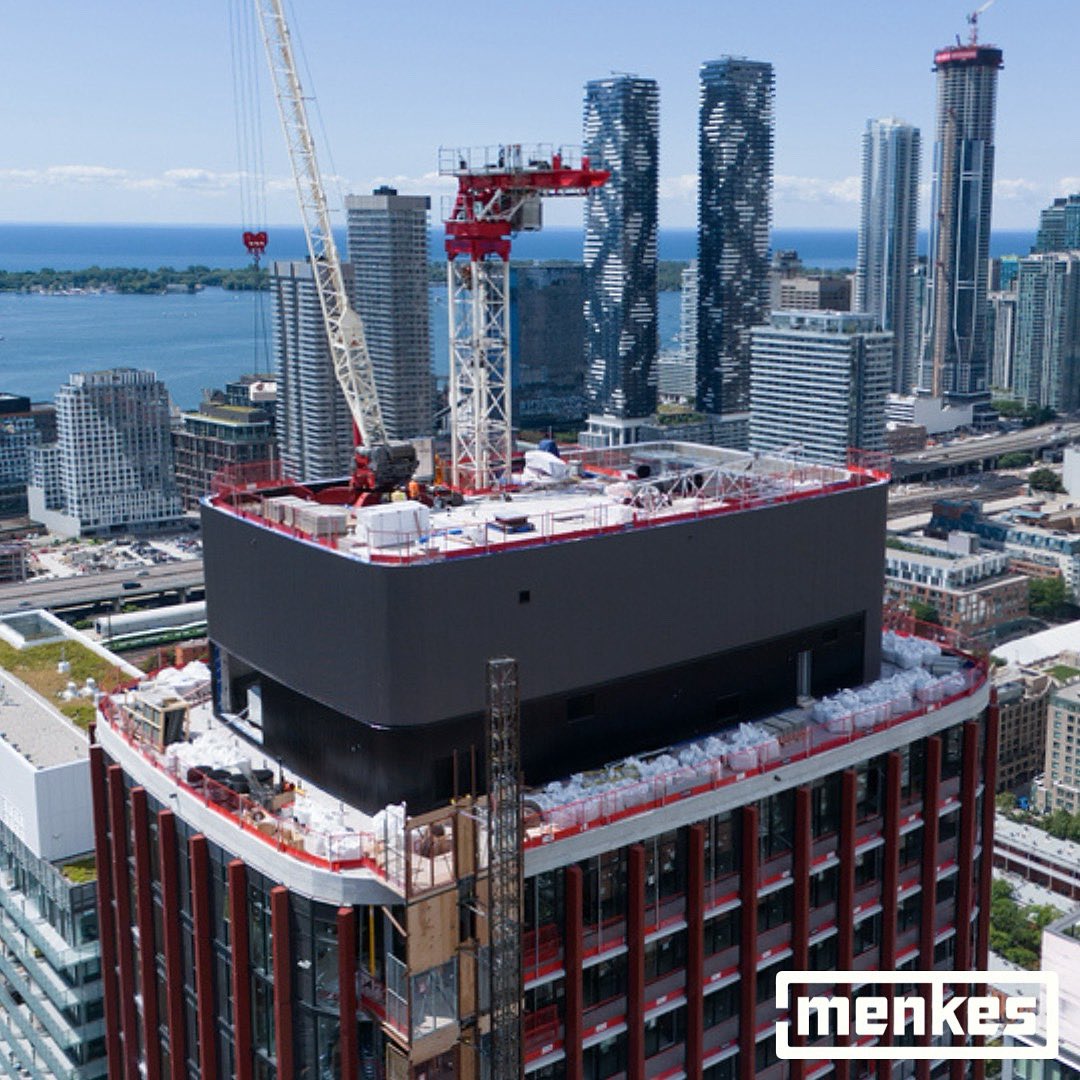 Views of the sweetest towers from the TOP of The Whitfield 🍭🌊