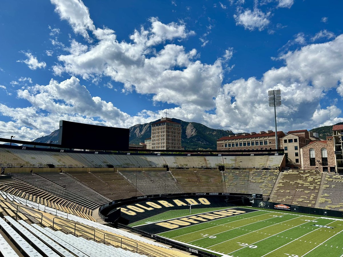 kaden_myers_72's tweet image. Big thanks to @CUBuffsFootball for the GAME DAY invite to this weekend’s showdown against @wyo_football! 🔥 Can’t wait to take in the energy at Folsom Field with my #DungeonFamily

#WeComing #SkoBuffs 🦬

@DionSanders @CUBuffsRecruits @CUBuffs @Coach_Gunnar @SixZeroAcademy