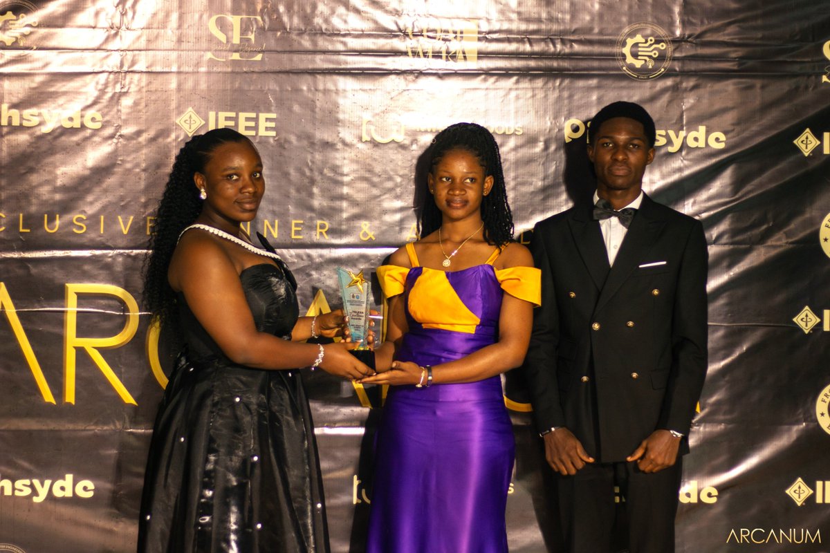 compengKNUST's tweet image. 🩺𝐁𝐌𝐄𝐒𝐒 𝐀𝐫𝐜𝐚𝐧𝐮𝐦 𝐀𝐰𝐚𝐫𝐝𝐬 𝟐𝟎𝟐𝟓

Biomedical Engineering students showed out at the Arcanum Dinner.

Plaques, Citations &amp;amp; More....

We celebrate style, brains, leadership, and good vibes too.