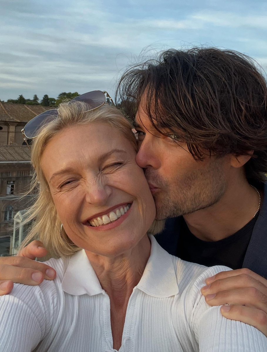 Tosca compartió hace unos días estas fotos junto a Giulio Berruti en Roma.