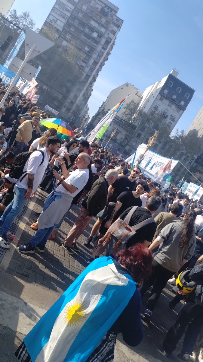 ChanchaDePeron's tweet photo. Educación 
Publica y gratuita 
Y al que no le gusta
Me chupa la chanchita https://t.co/EOypHqk6CS