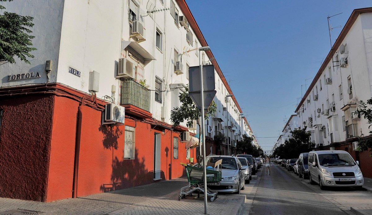 ‼️ Hoy llega a Granada un andaluz de pura raza, donde caerá en Los Cármenes con los guantes puestos...

❓ ¿Conoces este lugar?

#EternaLucha