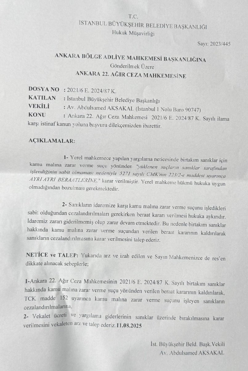 Özgür Özel’in yönetimindeki CHP’nin belediyesi İBB, Kürt siyasetçilerin tutuklanması için resmen beraat kararına itiraz etmiş, yeniden ceza alsınlar diye istinafa taşımış. Sevgili Kürt kardeşlerim bakın bunların hepsi faşist, bunların peşinden gidip ev zenciliği yapmayın..