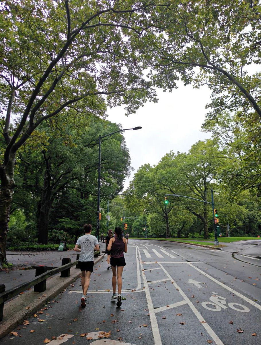 danicaloveenzo's tweet photo. As I walked, I breathed in the fresh morning air
#walking #morning https://t.co/QYzCJU4tlk