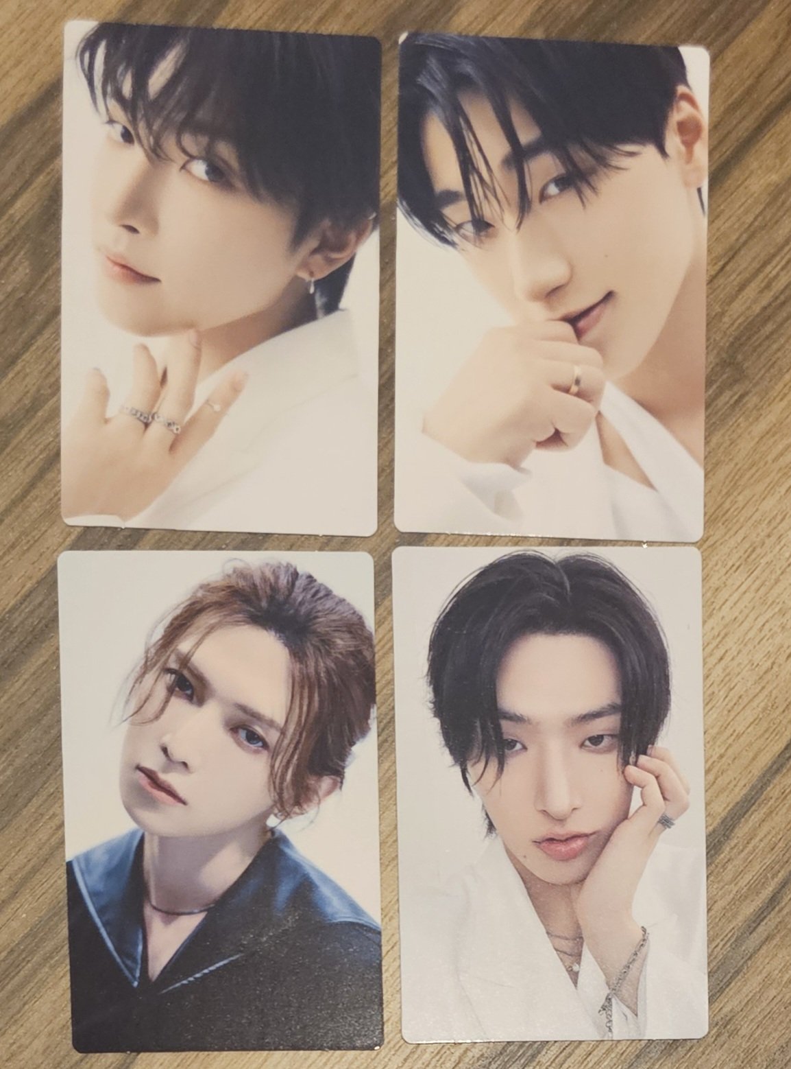 ATEEZ トレカ WONDERWALL ホンジュン ソンファ ユノ ヨサン なー🏴‍☠️영부인🐈‍⬛ on X: 