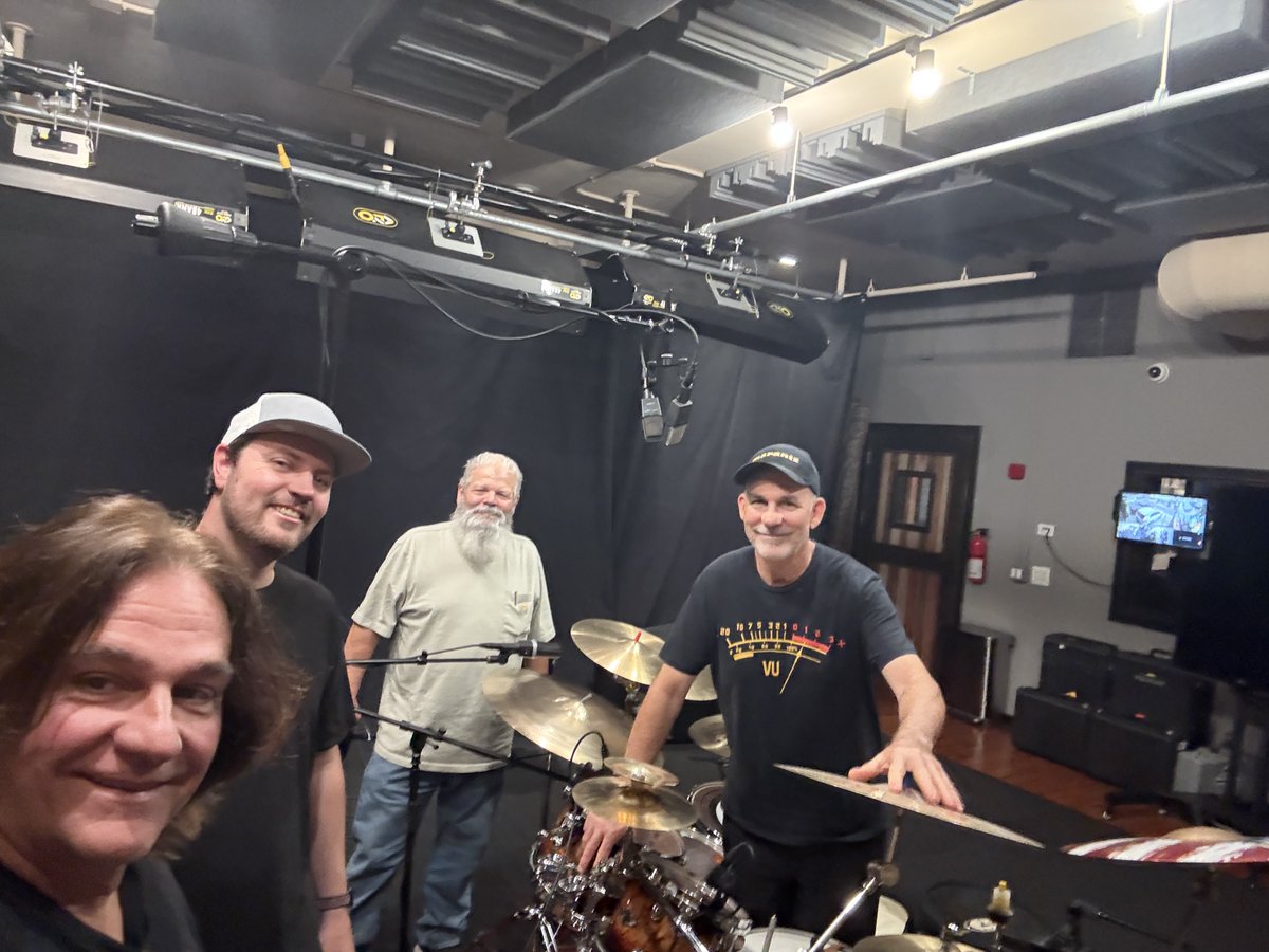This last weekend we had a great recording session at Hermosa Sound Lab with Alex Lockwood engineering the session. We laid down real drums and bass on four new tunes.