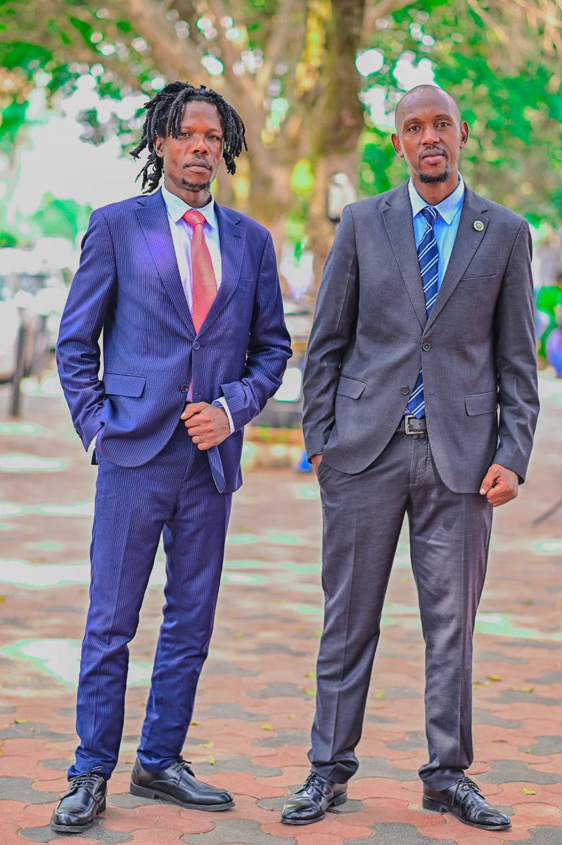 HonMosiria's tweet photo. Huyu jamaa alikuwa anaishi juu ya mti along Jogoo Road, but his transformation is real. For now, he has a house what is remaining is job ……. It took my time and few coins to change his life . Thanks to Kenyans who stood and encouraged him . https://t.co/LHFIf6j5Ye
