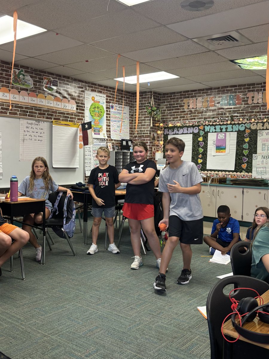 Mrs. Brown’s class had a blast 🎊reviewing for our end of six weeks assessment! 
🏀🏀Basketball style!🏀🏀 #theresnoplacelikesbe