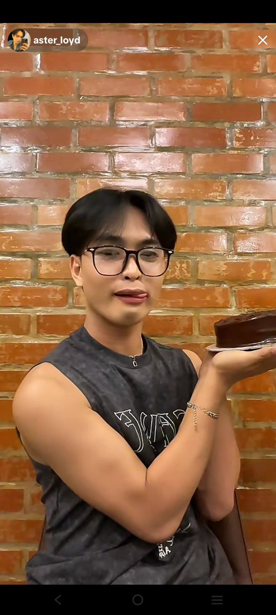 AnnPronda's tweet photo. Wala kayo nito bleee 😝 "HAPPY BIRTHDAY LOYDIEEE" Tuloy lang sa pag Lalayag patungo sa Tagumpay
@webloomandshine @aster_loydd
#Aster_Loyd #PPOP #PPOPRISE https://t.co/Sc9RAGQago
