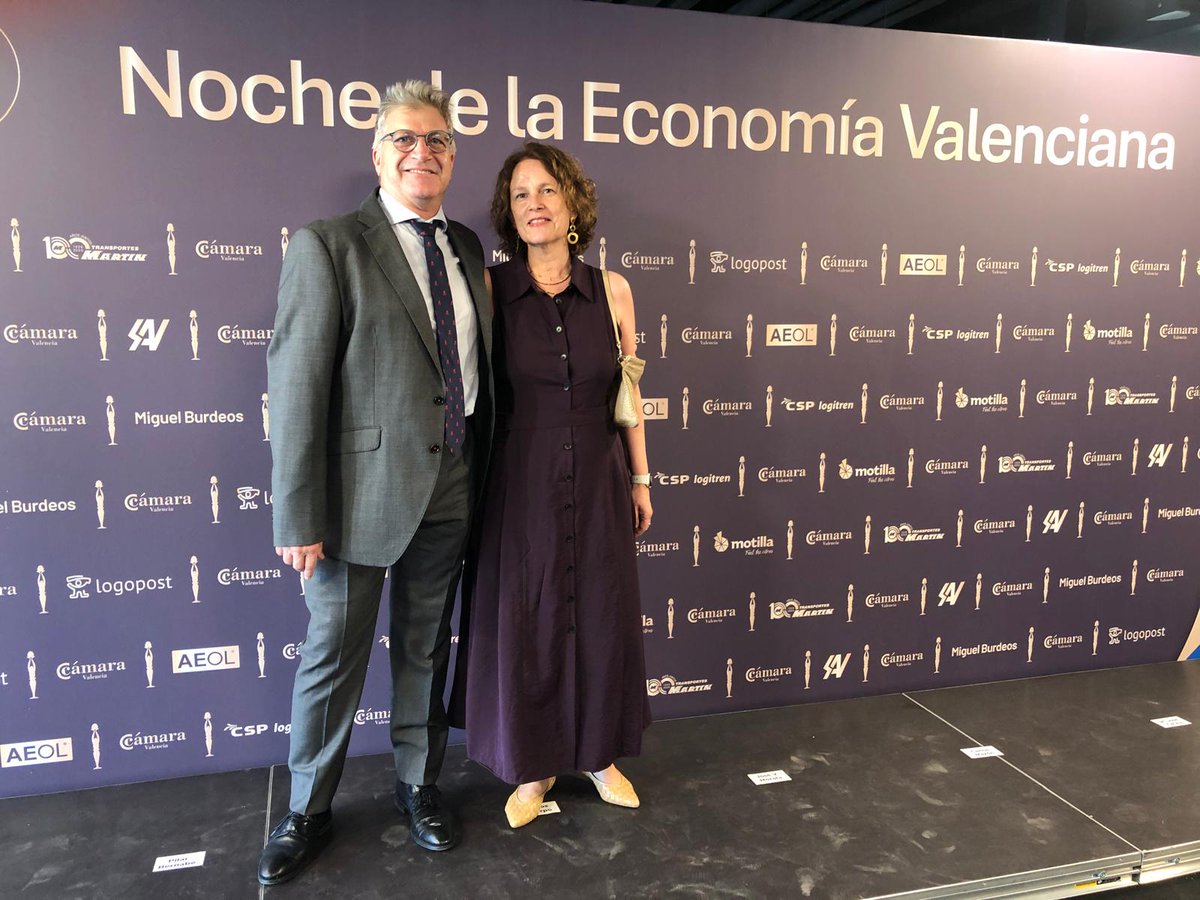 <a href="/camara_valencia/">Cámara Valencia</a> <a href="/RoigArena/">Roig Arena</a> Un honor acompañaros en una noche tan especial.