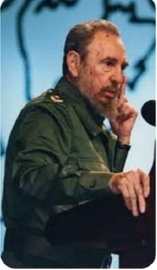 " Hay una sola manera de sobrevivir ; siendo fiel a los principios " . #FidelEsFidel #FidelViveEntreNosotros #Guane #PinardelRío