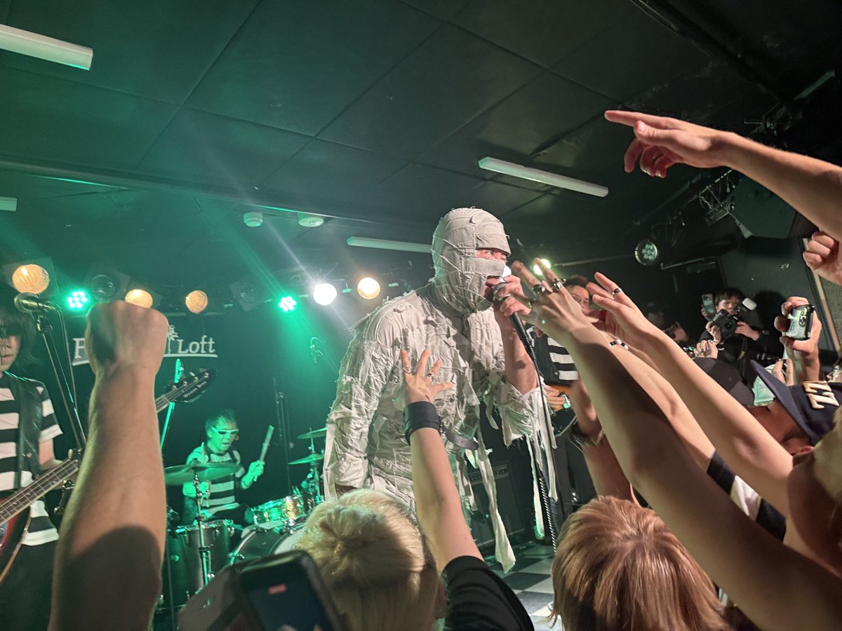 elovissato's tweet photo. Mummies
やっぱり
スゲエ
Fadeaway20周年おめでとう
マミーズ呼んでくれてありがとう
どちらも凄い
マジで貴重な瞬間だった、、
#Mummies #マミーズ #Fadeaways https://t.co/xzXdMyYMMl