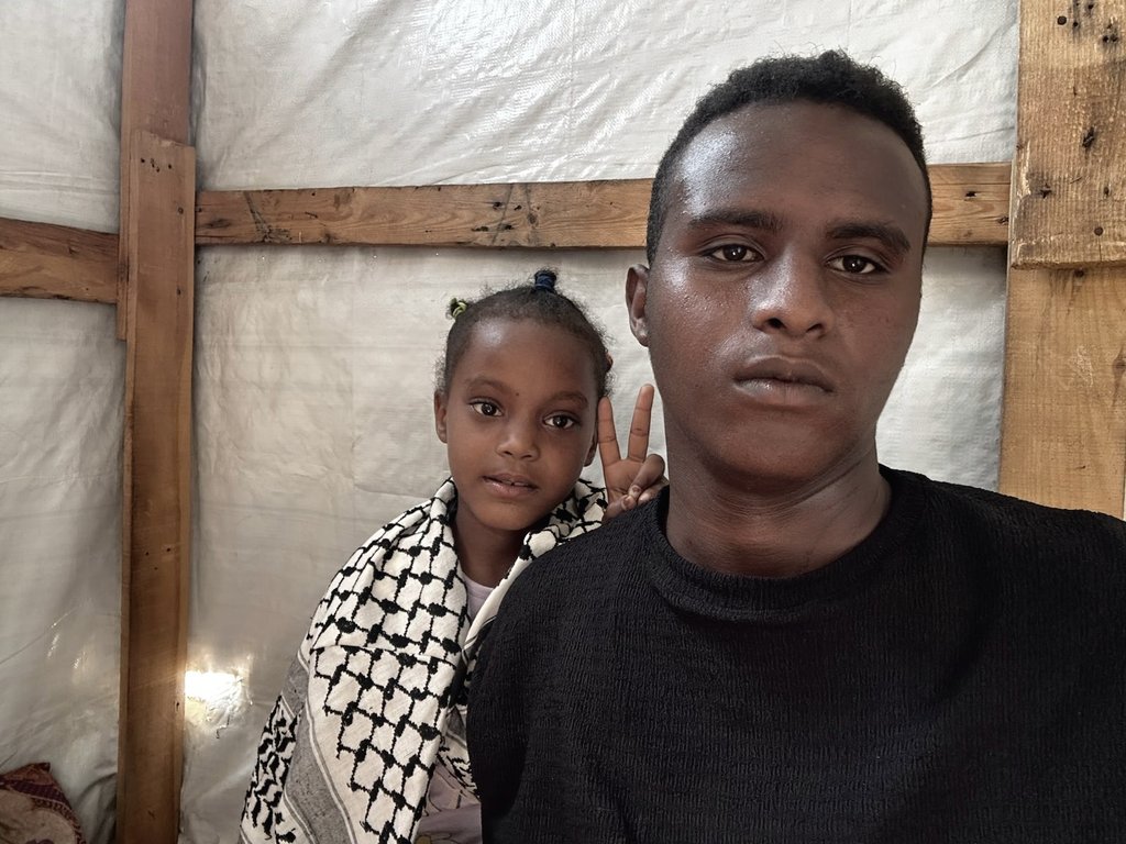 I WILL DIE 😭

Unfortunately,  my family , has been classified as malnourished, suffering from severe weakness and loss of appetite. I appeal to you to help provide food and vitamins.

If you’re scrolling, PLEASE leave a dot . it's just a dot .👋😭

chuffed.org/project/135556